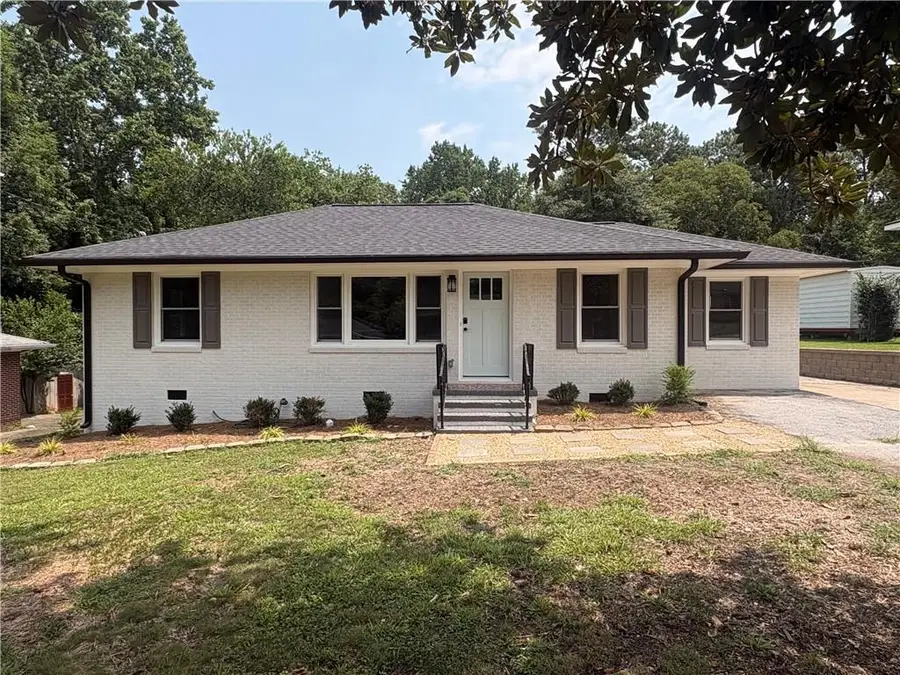 237 S Myrtle Street, Winder, GA 30680 - #3