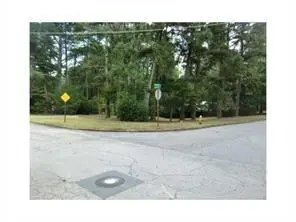 411 Safari Circle, Stone Mountain, GA 30083
