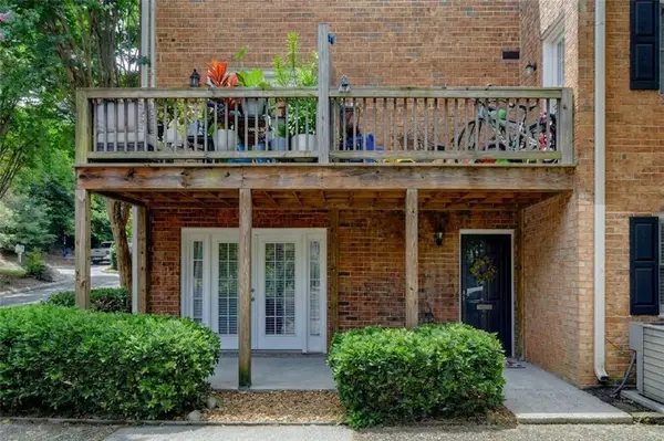 6520 Roswell Road #30, Sandy Springs, GA 30328
