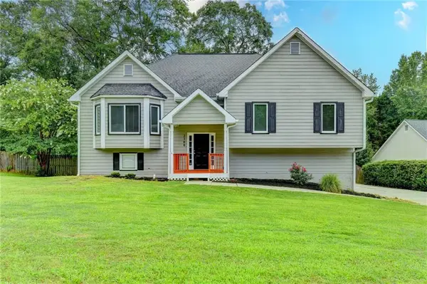 2300 Huntington Drive, Loganville, GA 30052