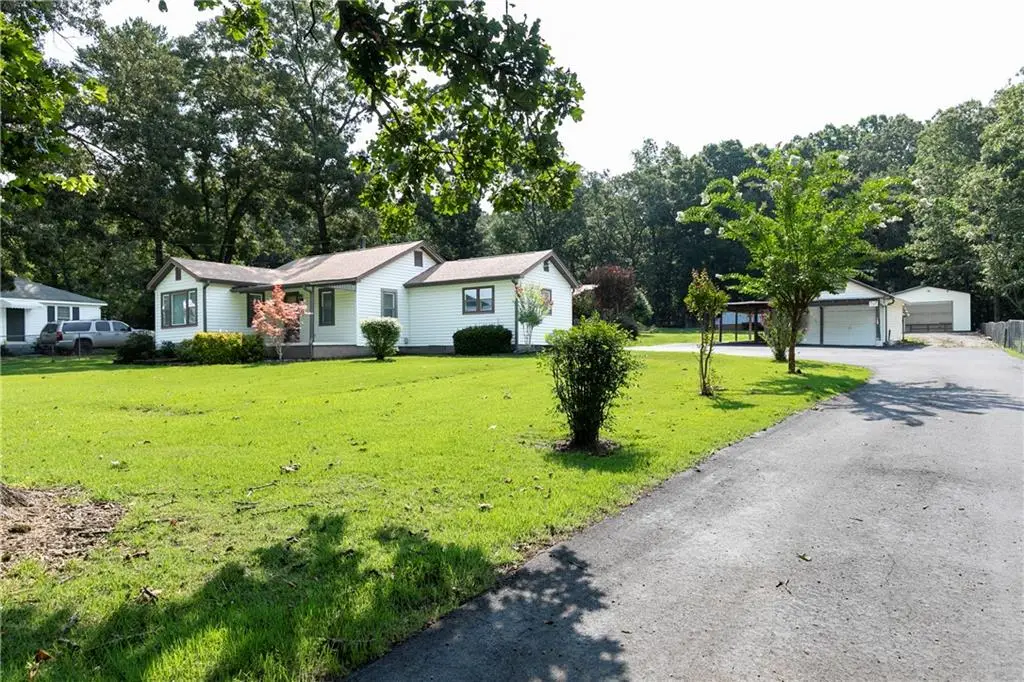 3186 Highway 411 Ne, White, GA 30184 - #1