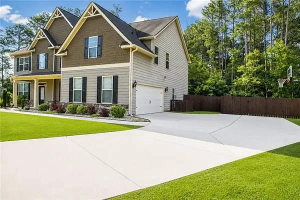 289 Greighmoor Court, Loganville, GA 30052