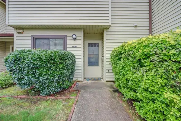 1182 Country Court, Lawrenceville, GA 30044
