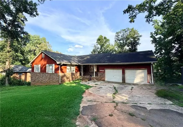 4992 Green Oak Drive Sw, Lilburn, GA 30047
