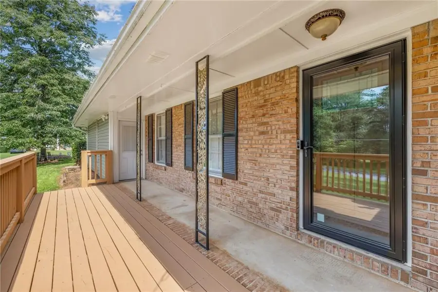 634 Rebecca Street Nw, Lilburn, GA 30047 - #2