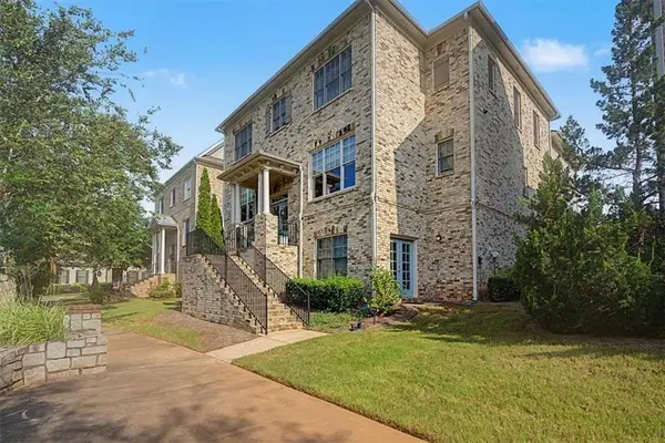 1067 Merrivale Chase, Roswell, GA 30075