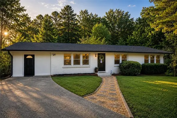 1921 E Lake Drive, Marietta, GA 30066
