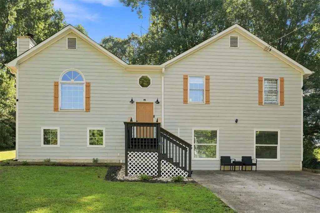 137 Landing Lane, Powder Springs, GA 30127 - #1