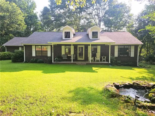 816 Bruce Jackson Road, Newnan, GA 30263