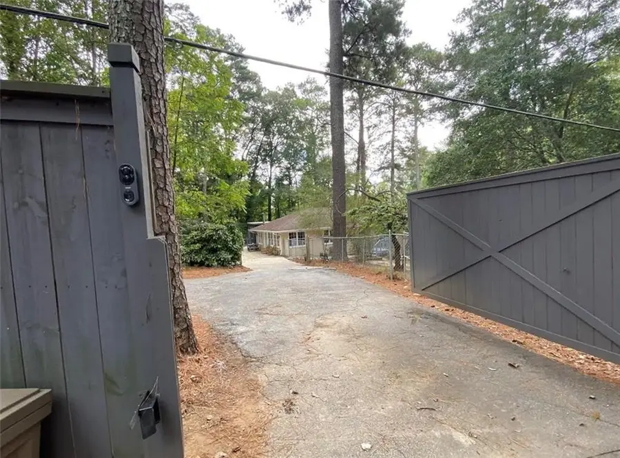 866 Buckner Road Se, Mableton, GA 30126 - #2