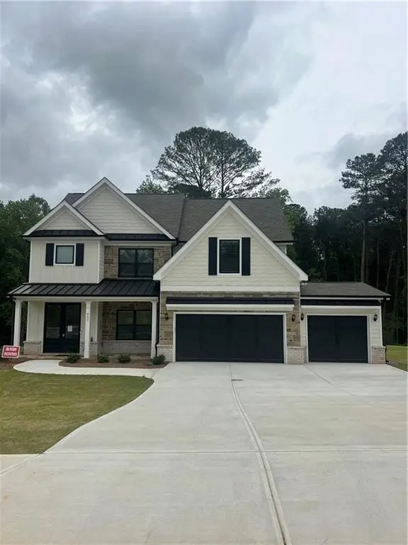 907 Bessie Court, Loganville, GA 30052