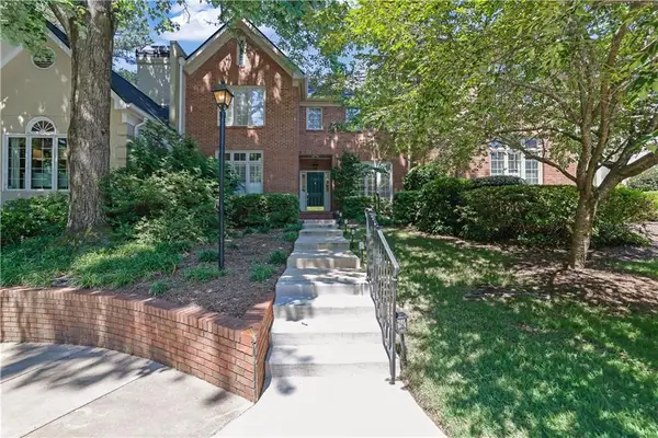 2 Paces West Terrace Nw, Atlanta, GA 30327