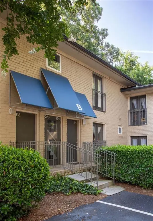 2023 Oakview Road Se #223, Atlanta, GA 30317