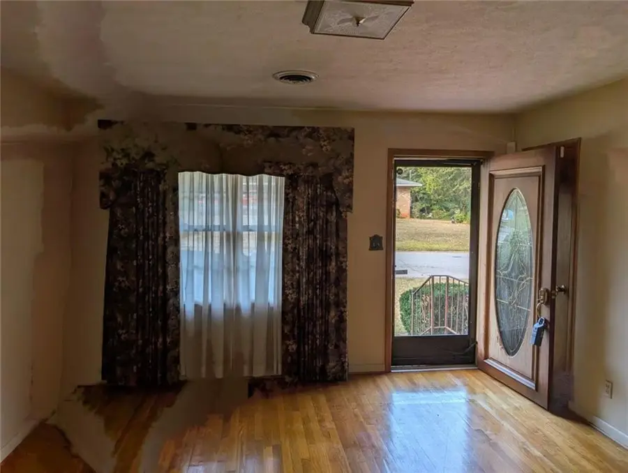 109 7th Street Street, Carrollton, GA 30117 - #2