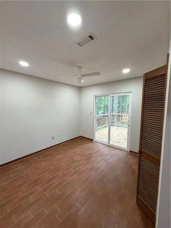 1094 Crystal Lake Road, Atlanta, GA 30349 - #2