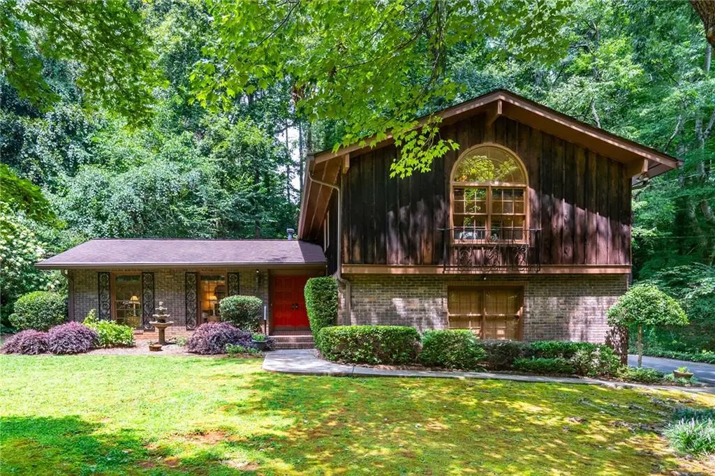 215 N Mill Road, Sandy Springs, GA 30328 - #1