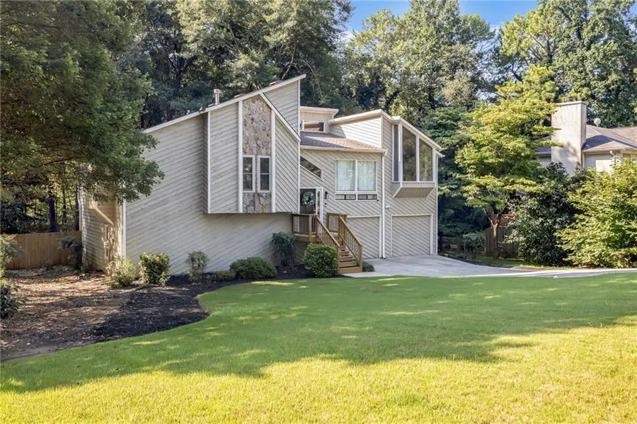 594 Farmbrook Trail Ne, Kennesaw, GA 30144 - #2