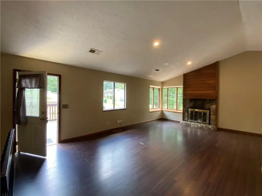 3335 Hillside Drive, Snellville, GA 30078 - #3