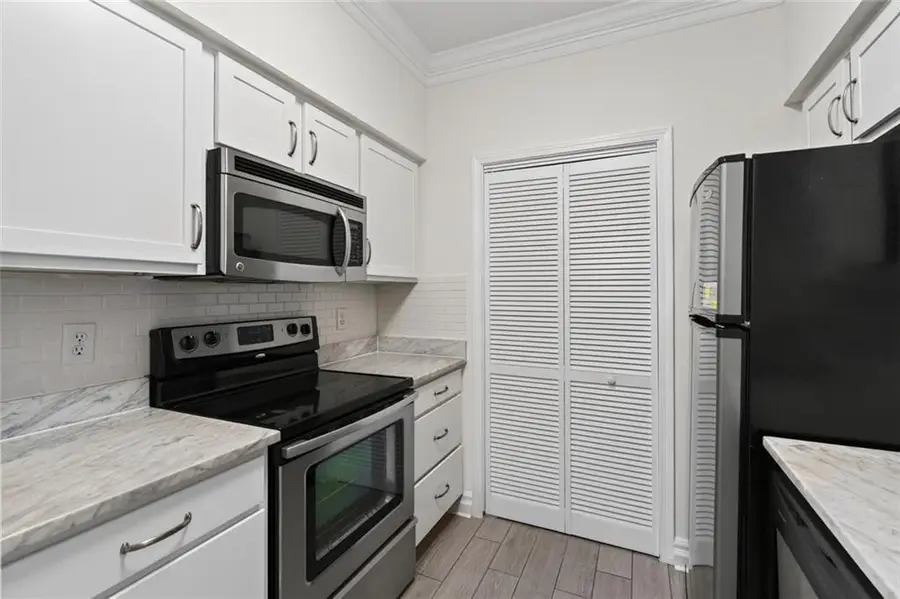3777 Peachtree Road Ne #214, Brookhaven, GA 30319 - #3