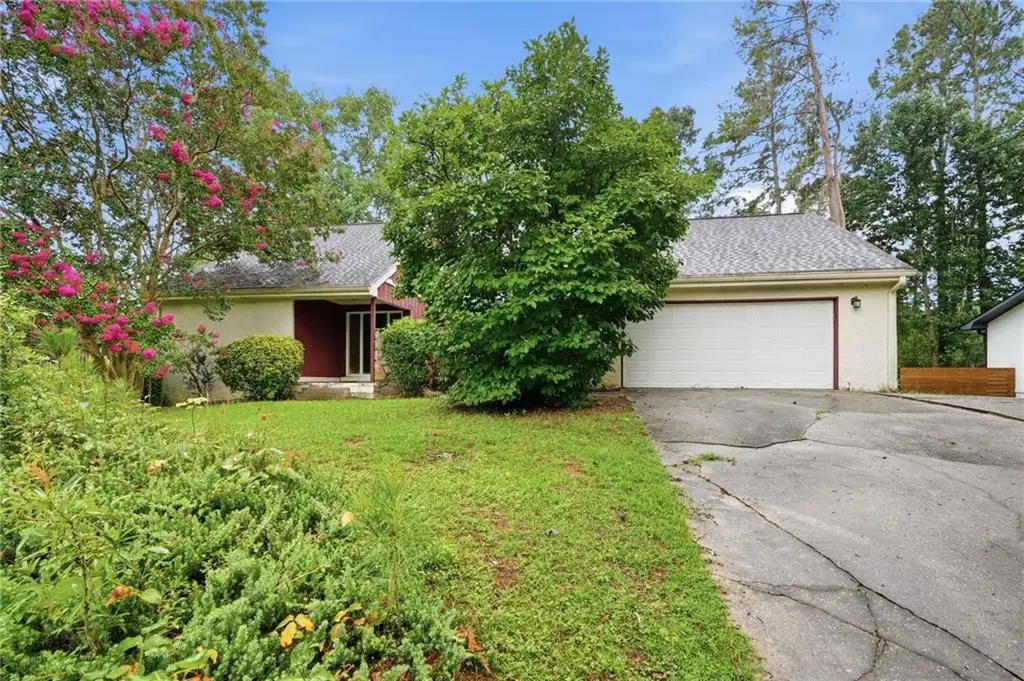 1384 Huntsmen Glen, Riverdale, GA 30296 - #1