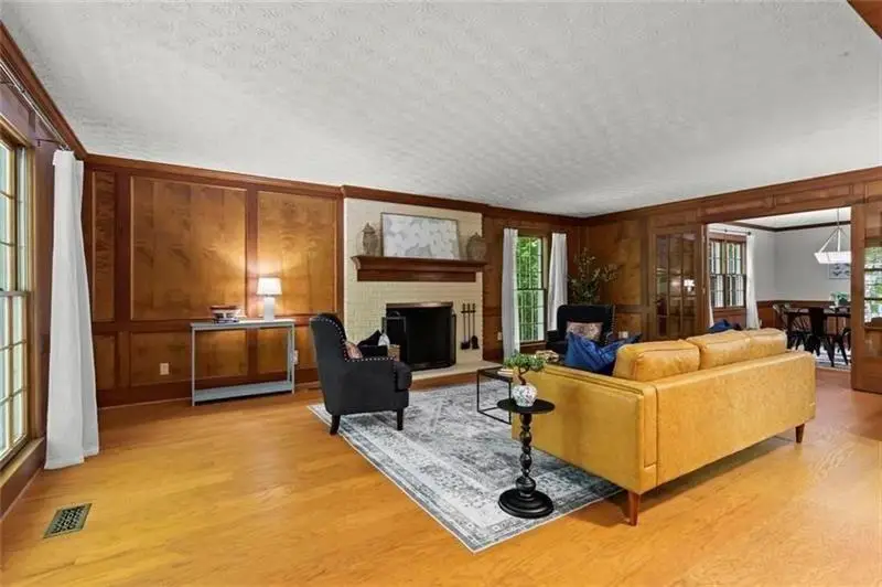 1052 Evelyn Lane Sw, Lilburn, GA 30047 - #3