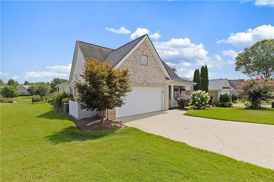 112 Clubhouse Drive, Jefferson, GA 30549 - #3