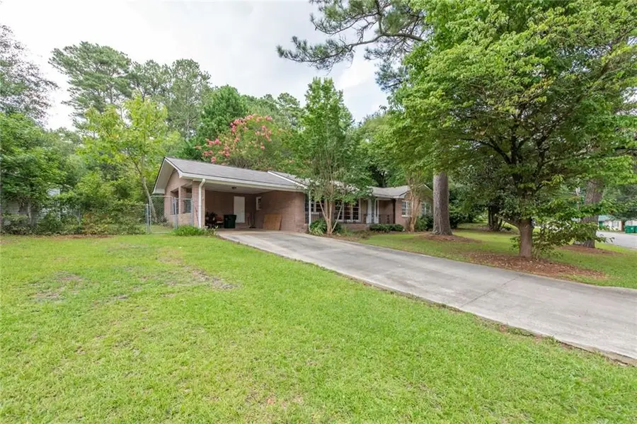 211 Bennett Circle, Carrollton, GA 30117 - #2