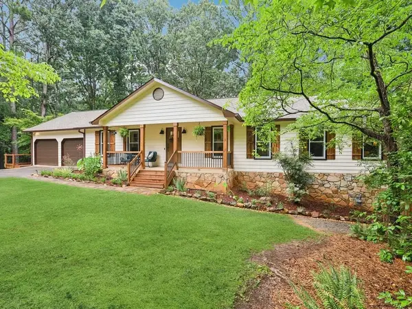 518 Picketts Crossing, Acworth, GA 30101