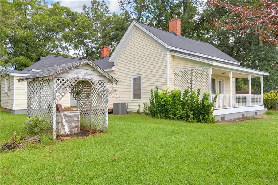 5270 Gainesville Street, Flowery Branch, GA 30542 - #2