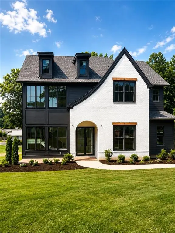 880 Austin Dr, Smyrna, GA 30082