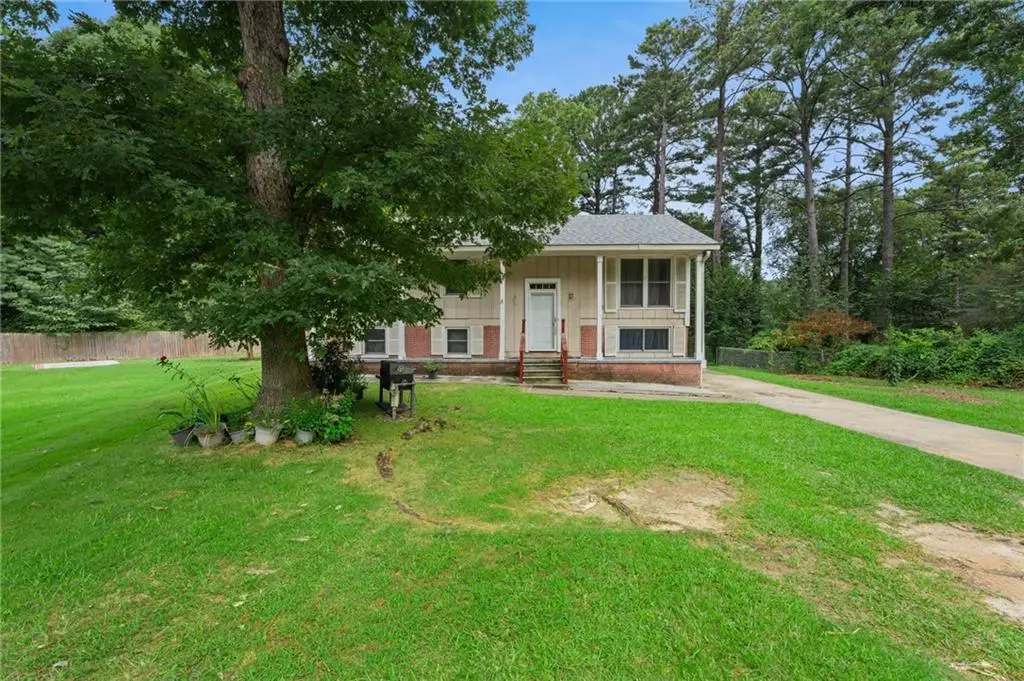 1140 Pineglen Drive, Riverdale, GA 30296 - #1