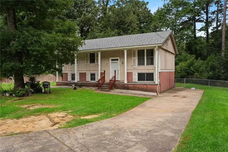 1140 Pineglen Drive, Riverdale, GA 30296 - #3