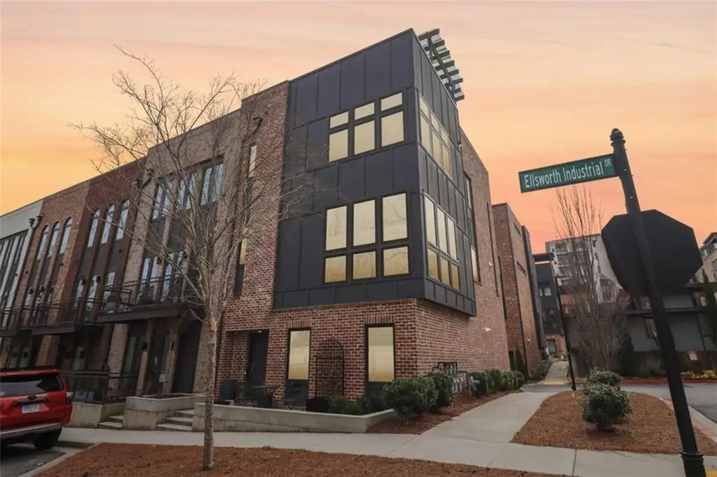 1229 Chelsea Circle Nw, Atlanta, GA 30318 - #1