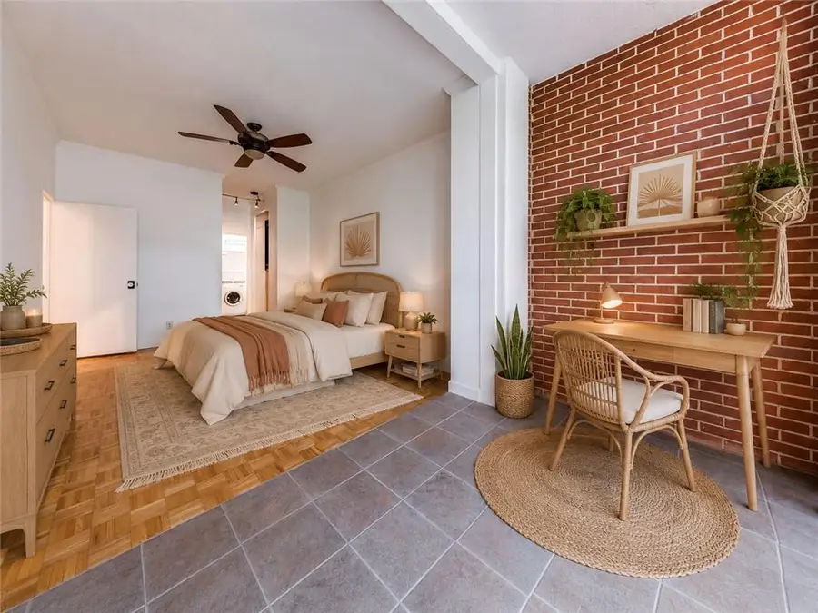 3060 Pharr Court North Nw #302, Atlanta, GA 30305 - #2
