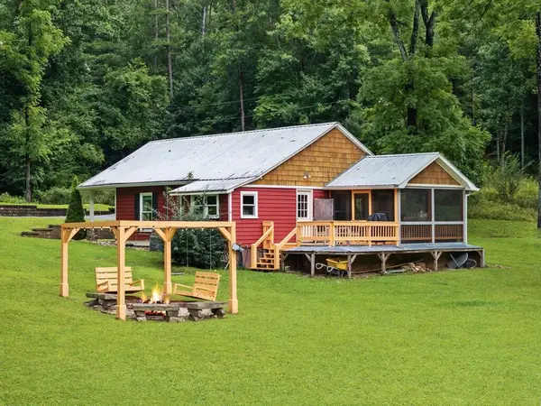30 Seabolt, Morganton, GA 30560