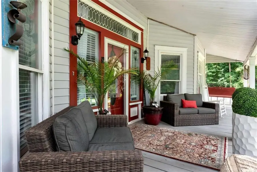 425 Greenleaf Drive, Lavonia, GA 30553 - #3