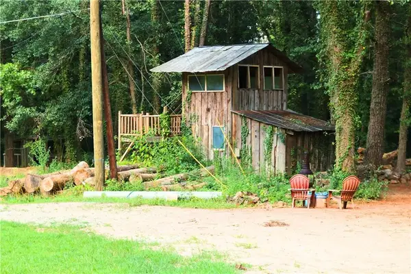 6169 Hillvale Road, Lithonia, GA 30058