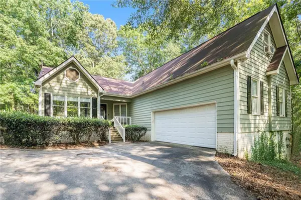 172 Crown Forest Drive, Mcdonough, GA 30252