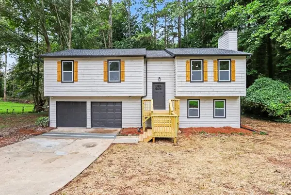 5055 S Woodbridge Trail, Stone Mountain, GA 30088