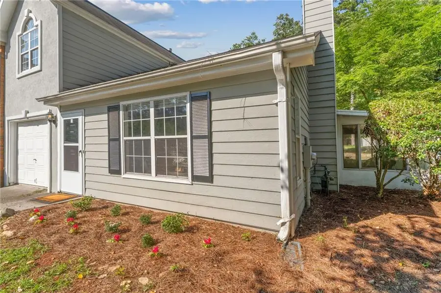 1047 Kennesborough Road Nw, Kennesaw, GA 30144 - #2
