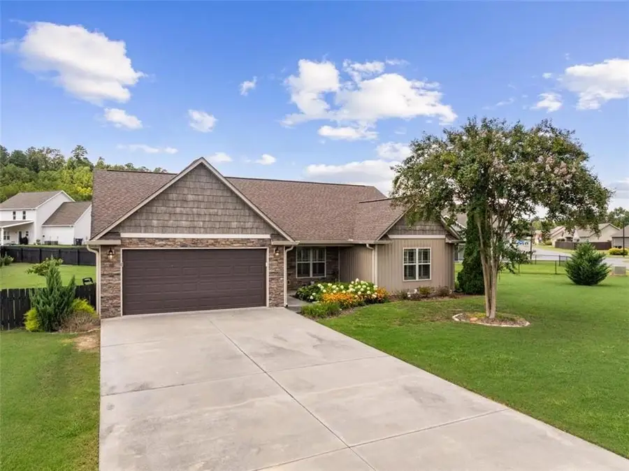 222 Gilmore Circle Sw, Calhoun, GA 30701 - #2