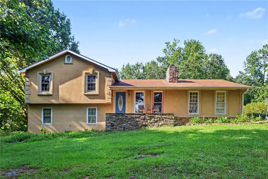 150 Aspen Lake Drive E, Newnan, GA 30263 - #1