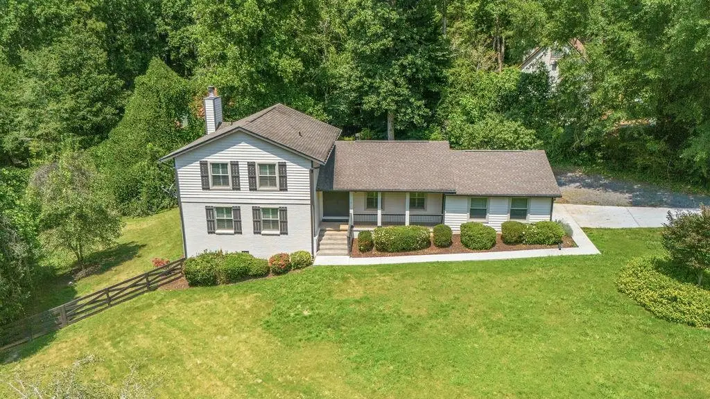 9630 Pine Thicket Way, Roswell, GA 30075 - #1