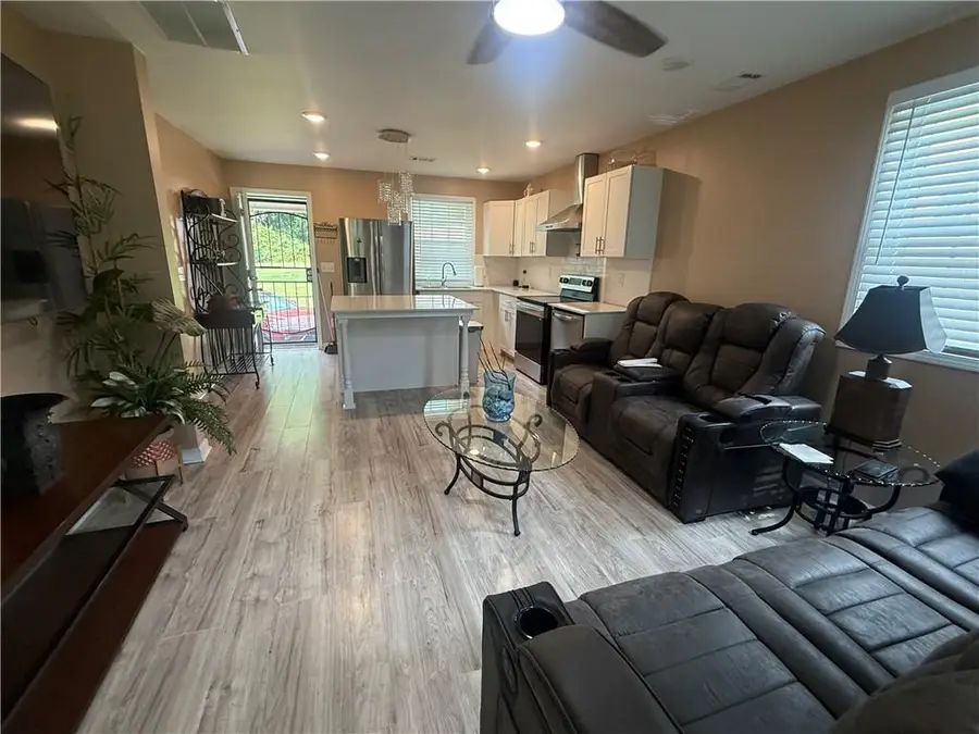 142 Hutton Place Nw, Atlanta, GA 30318 - #2