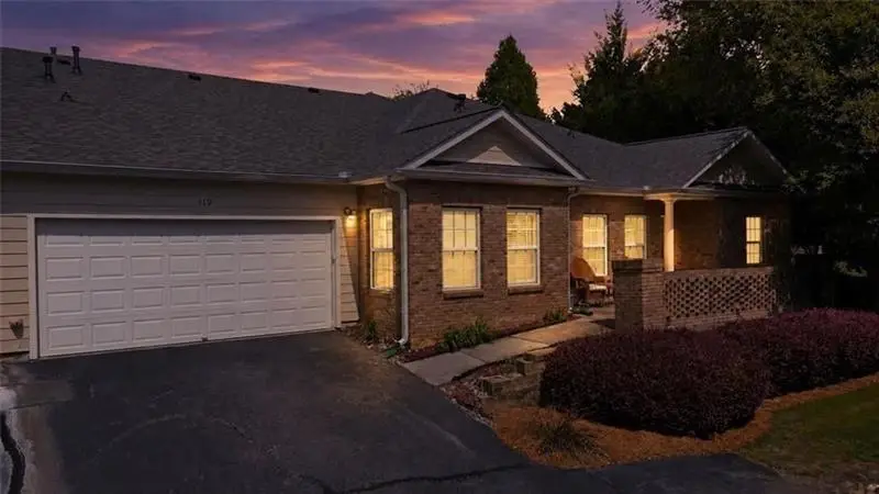 119 Villa Park Circle, Stone Mountain, GA 30087 - #1