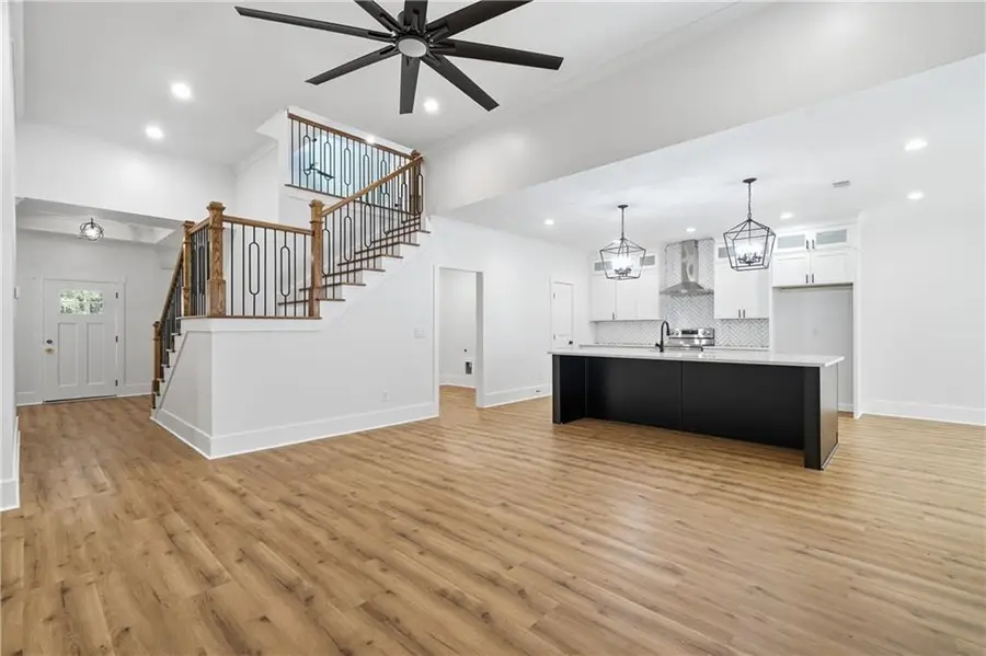 539 E Valley Road Ne, Rydal, GA 30171 - #3