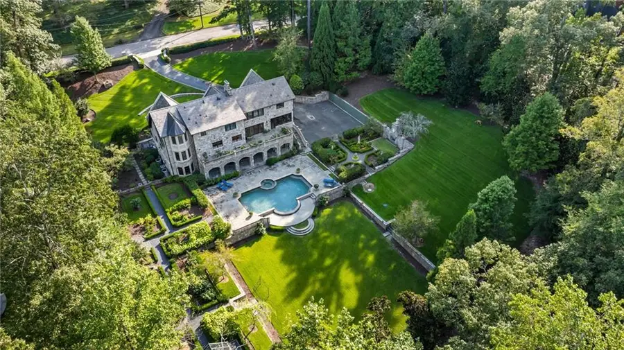 1919 River Forest Road Nw, Atlanta, GA 30327 - #2