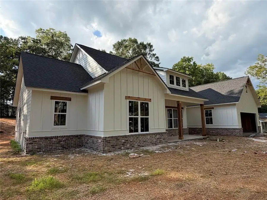 207 Walton Street, Loganville, GA 30052 - #2