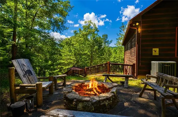 216 Dawn Lane, Ellijay, GA 30540