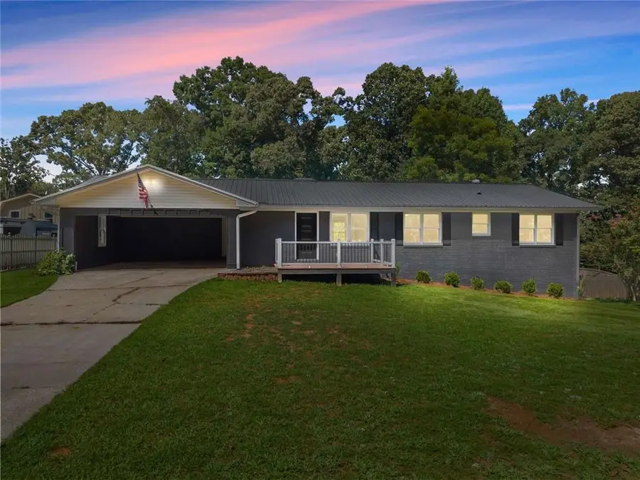 5850 Norton Circle, Flowery Branch, GA 30542 - #2